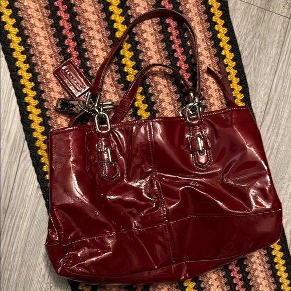 Coach Patent Leather Red Vintage Tote - Picture 4 of 13